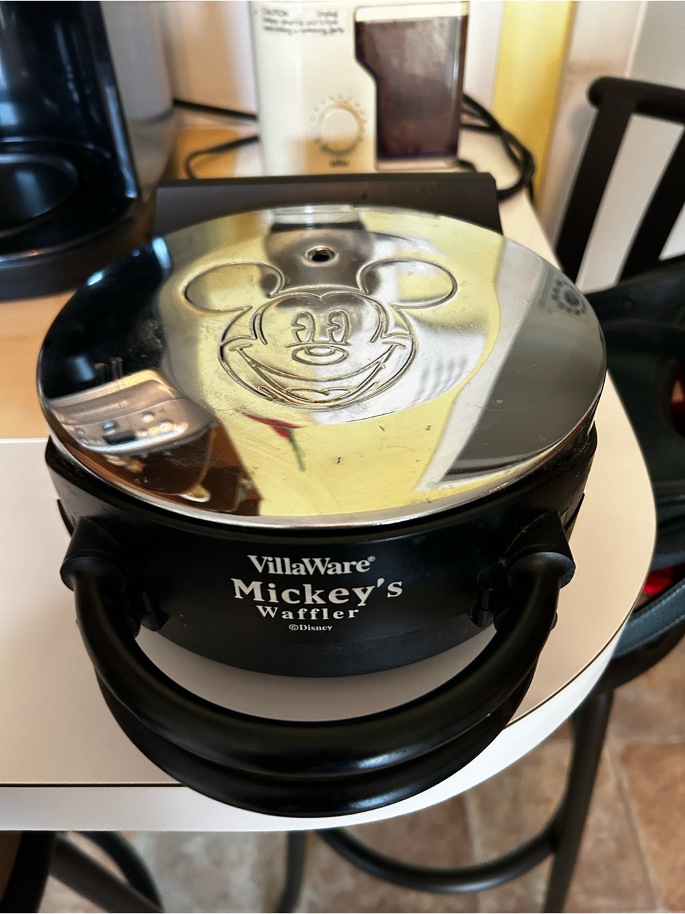 Villa Ware Mickey Mouse waffle Maker